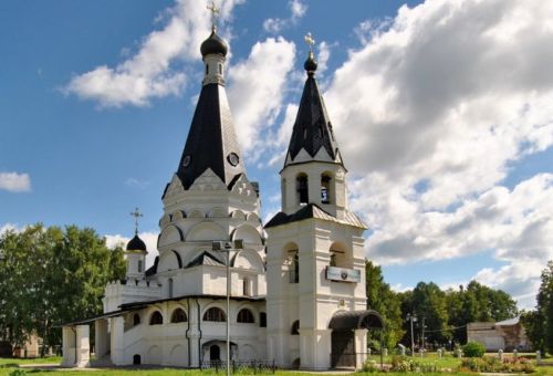 Достопримечательность «‎Церковь Богоявления Господня»‎ в Костромской области, фото и описание